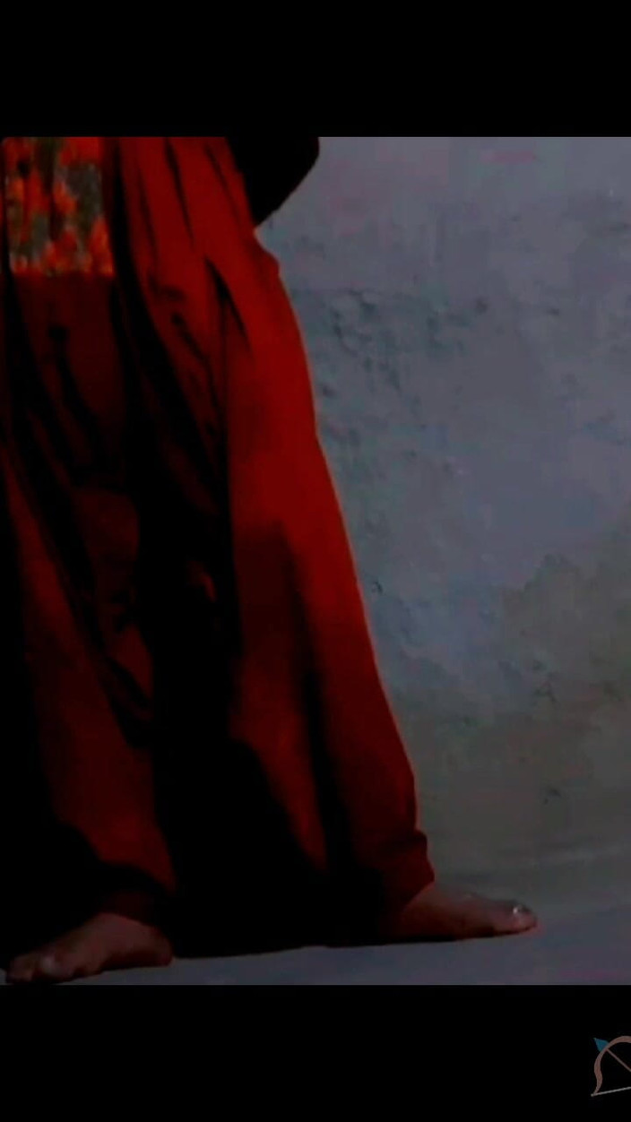 TricolorMusic3: ホットでセクシーな美しい女の子がとてもホットなアソコを見せる