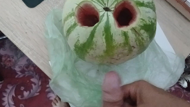 AlexCat: Pomelo jest taki erotyczny