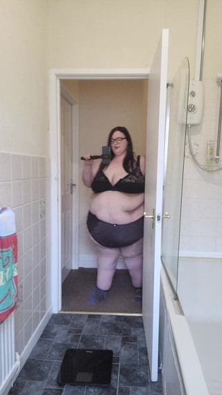 SSBBWLadyBrads: Nov beratnya dalam hit atau miss 2022