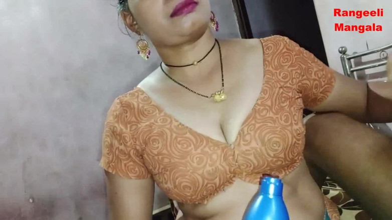 Rangeeli_Mangala: भाभी अपने पति के साथ चुदाई और चूस रही है