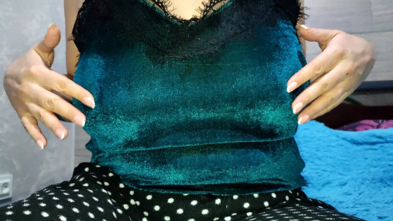 Erica Sweet: Titty pussy play and squirt
