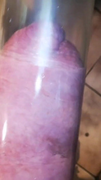 Eine Flasche oder einen aufgepumpten schwanz?