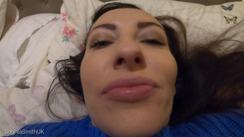 SophiaSmithUK: Bên trong miệng tôi