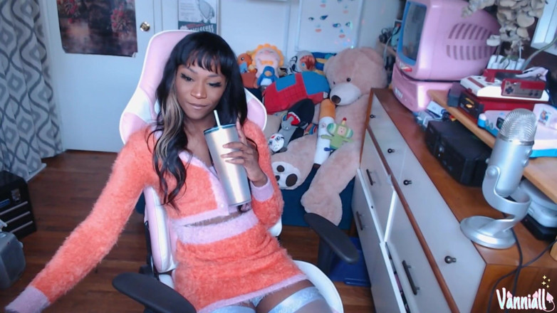 Vanniall: Sexy Black Trans Girl Vanniall Goons in Lingerie for a...