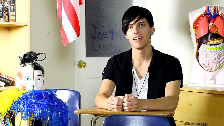 Teach Twinks: Adorable Jae Landen Discusses Birthday Plans