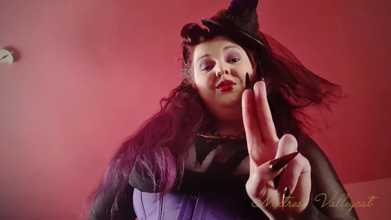 Mxtress Valleycat: Divorare l'economia del villaggio