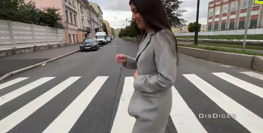 Dis Diger: Ich gab einer Prostituierten geld und fickte sie ohne kondom...