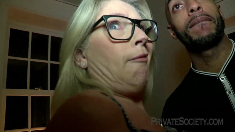 Private Society: Whore Wife Goes the Distance