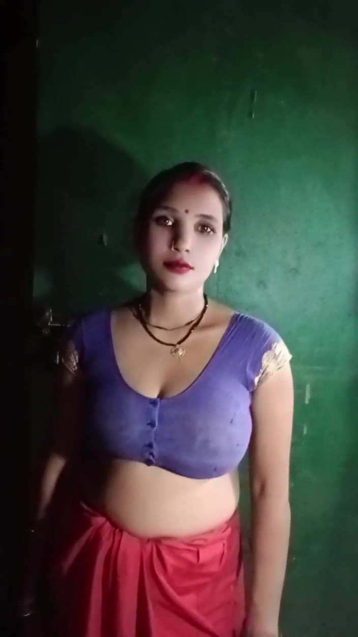 Renudbf: Il fratellastro fa sesso con la bella sorellastra sexy in...