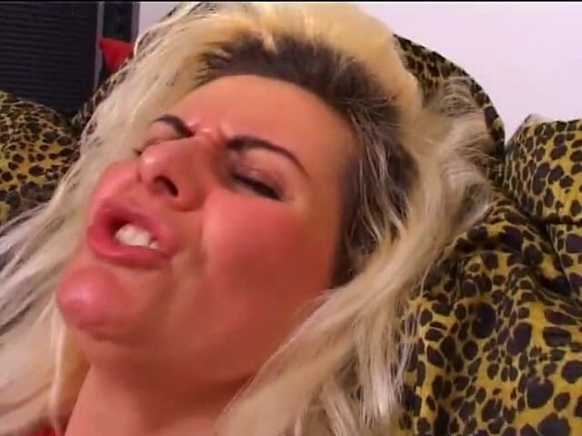 GERMAN PORN CLASSICS: Rijpe pruimen 3