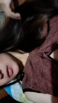 Sensual Clit Rubbing and Moaning Loudly