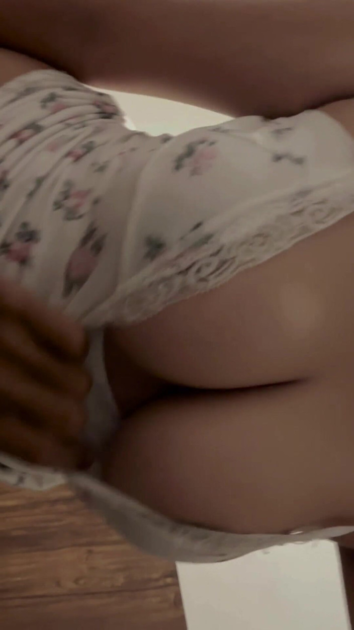 memewmbem: Cuckqueen bare stan! doosre aadmi ki seva ki koshish karna