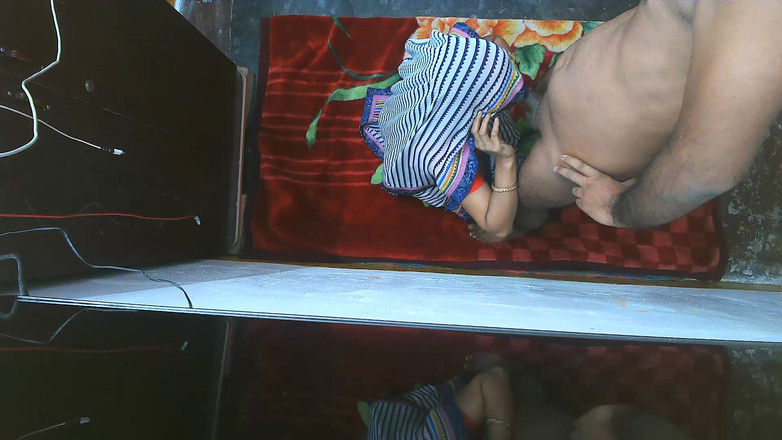 Busty Banuu: Empregada suja