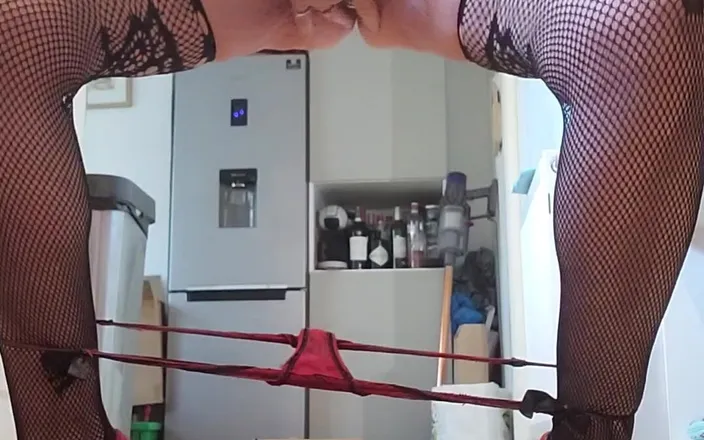 Topaz XXXX: Just a Little Video Just for You Xx