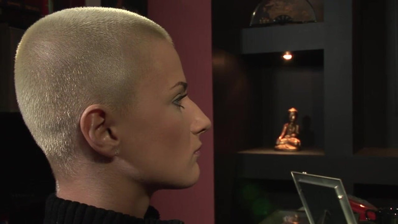 Lesbian Illusion: Italienische heiße küken mögen es, wenn es wild ist und...
