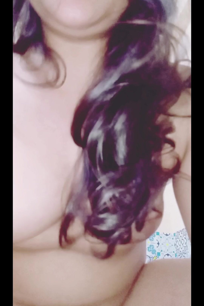 Sex bird: Przyrodni brat złapał przyrodnią siostrę oglądającą porno, a następnie ostro...