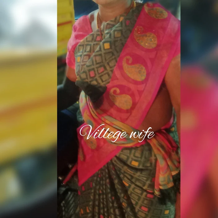MANJULAK: Tamil Villege House Wife and House Owner