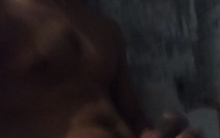AlexAlejandro13: Kam dávám toto mléko?