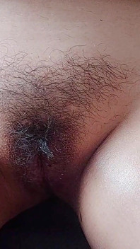 Massagem Na Buceta Em Close: Eu Sei Que Ela Quer Me Deixar Excitado... E Ele Está Tendo Sucesso