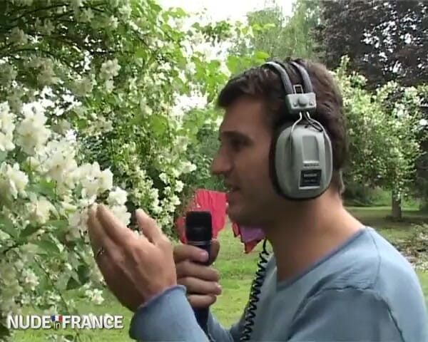 La France a Poil: A model of choice for an ass artist!