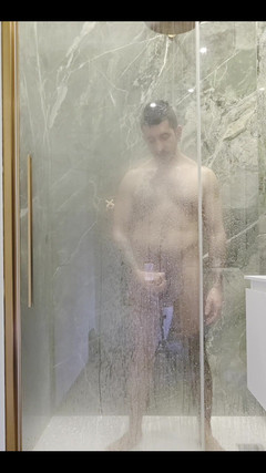 Max Xedephiro: Kdo se ke mně chce přidat ve sprše?