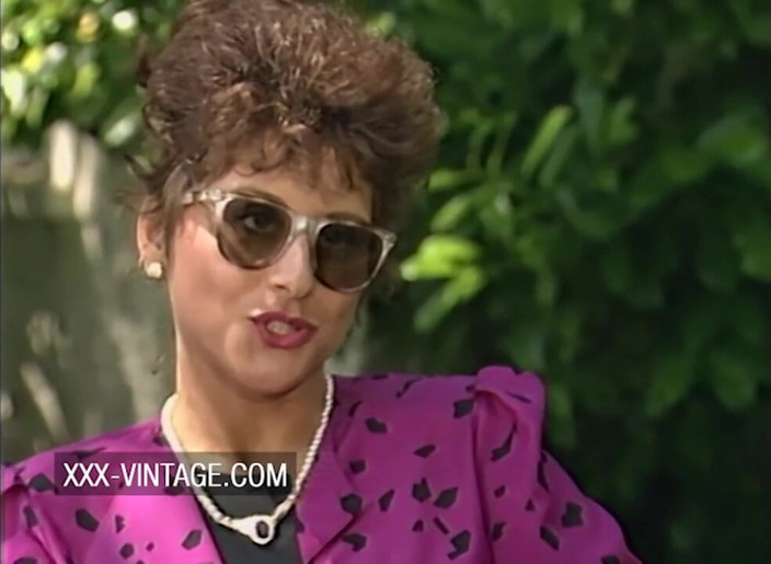 XXX-Vintage: Recuerdos sexy con morena tetona