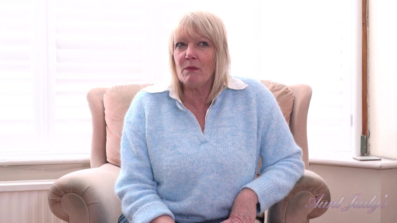 Aunt Judy's: Auntjudys - Ein Sexy Interview Mit Der Vollbusigen Reifen MILF Frau...
