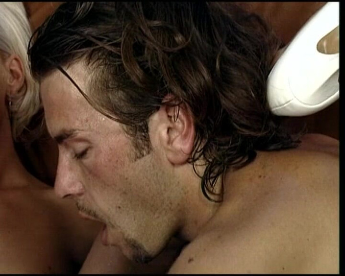 Deutsche Damen: वह खूबसूरत जर्मन महिला है जिसे उसकी गांड चोदना पसंद है