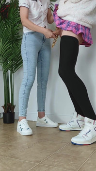 Ovanligt sätt att onanera och cumshot - vertikala bilder