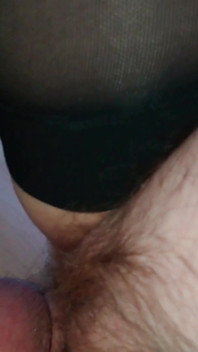Éjaculation dans la chatte poilue de mamie, creampie