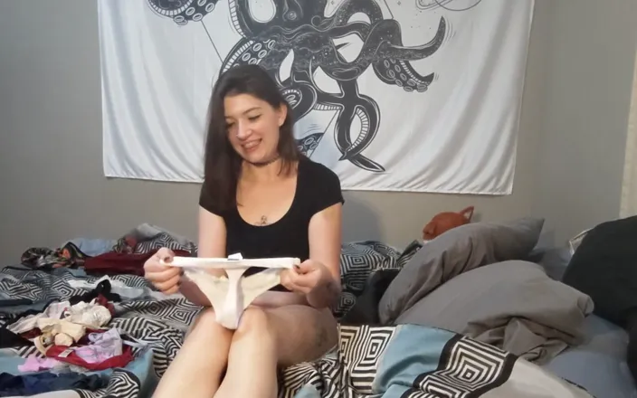 Evelyn Storm: Trying on Different Styles of Panties and Showing off My...
