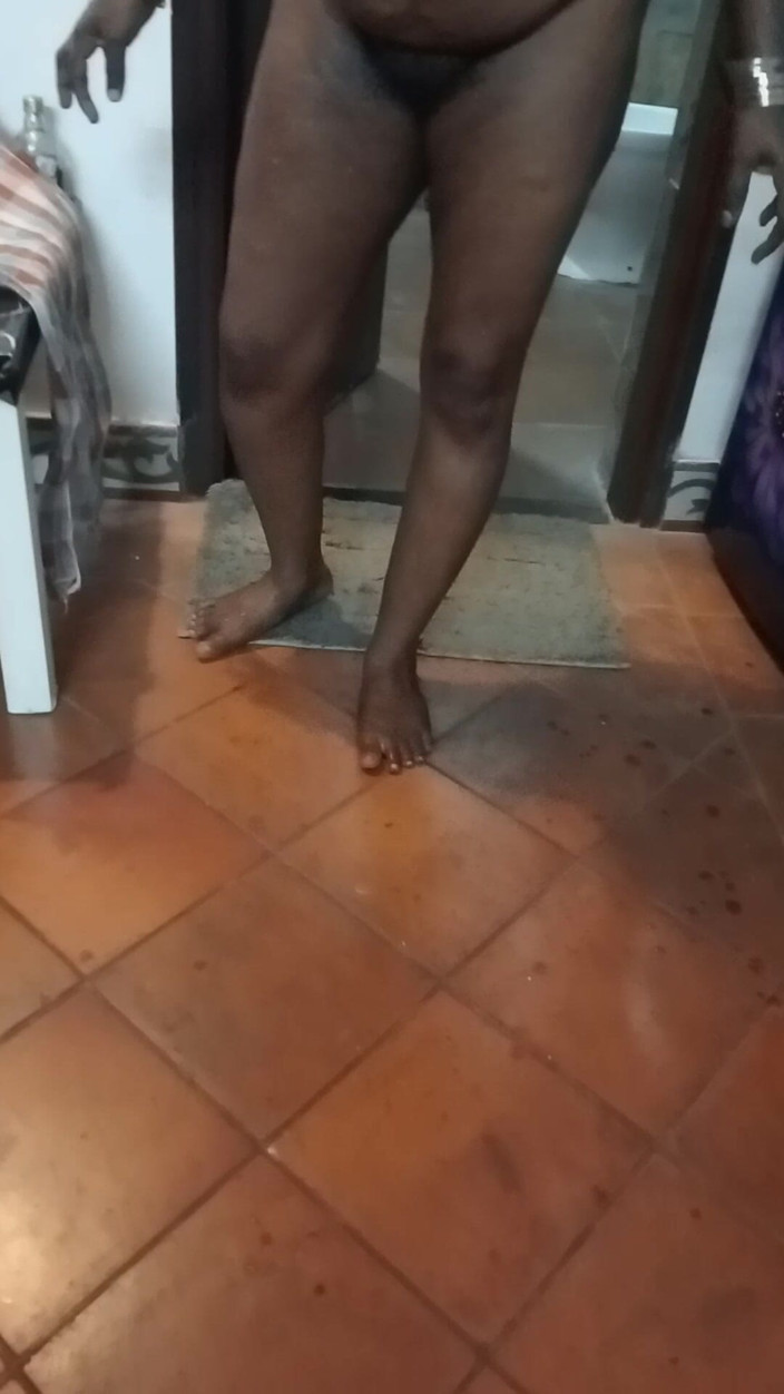Tamil lesbian: Po prysznicu za strzela