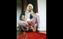 Vlada sexy trans: Sexig sissy maid vladasexytrans knulla hennes hål stor dildo