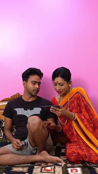 Indian Desi Real Stepmom Sex with Romantic Hot Talking!