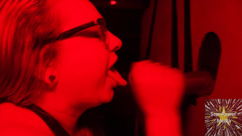 Savvy G: Savanna Smashes the Glory Hole Record in Jaw-dropping Contest