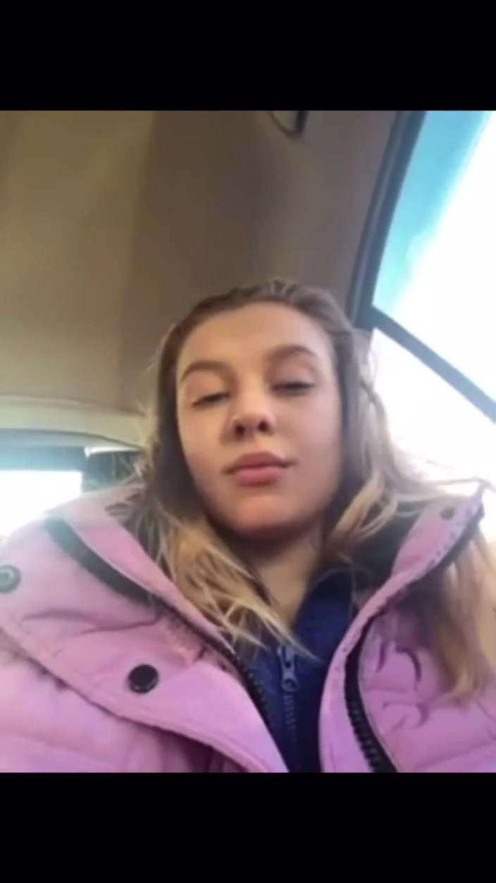 JuiceLussie: Blonde Girl Masturbate and Vibration in the Taxi