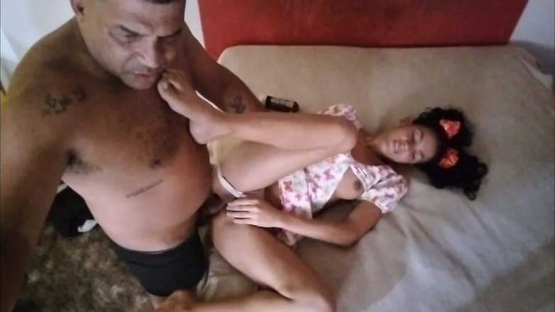 Bebes vagabundas: Fucking My Stepdaughter