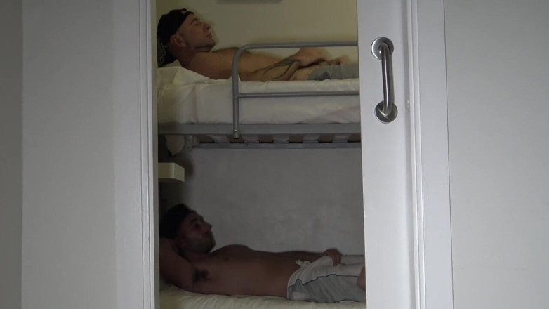 Gaybareback: Jess fucked bareback by Josh Mezza