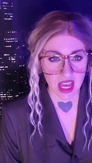Geeky Femdom: Catwoman Snatches a Robin Part 1