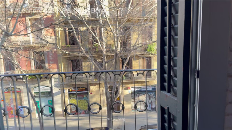 Dilf_X_Berg_XL: Balkondan Barselona Baştan Çıkarma - Seks ve Rimming