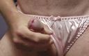 Fantasies in Lingerie: Hraní na sobě tyto lahodné růžové kalhotky