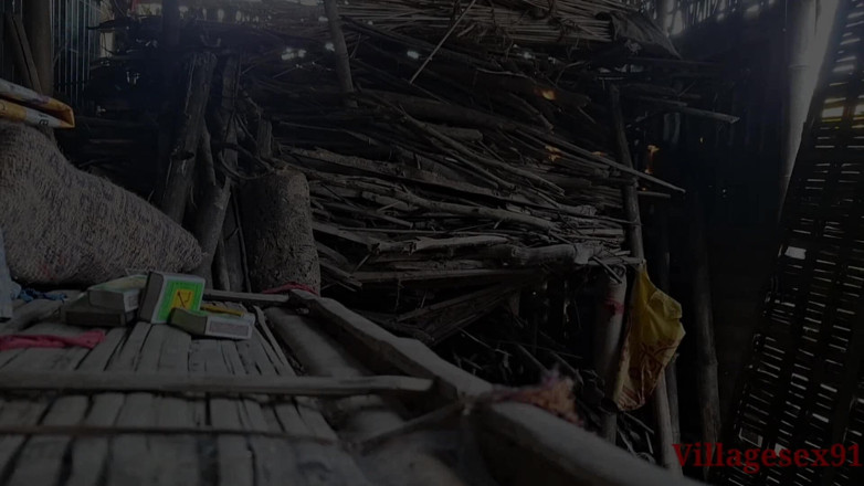 Villagesex91: Bhabhi Ki Chupke Se Chudai în aer liber futai local bhabhi