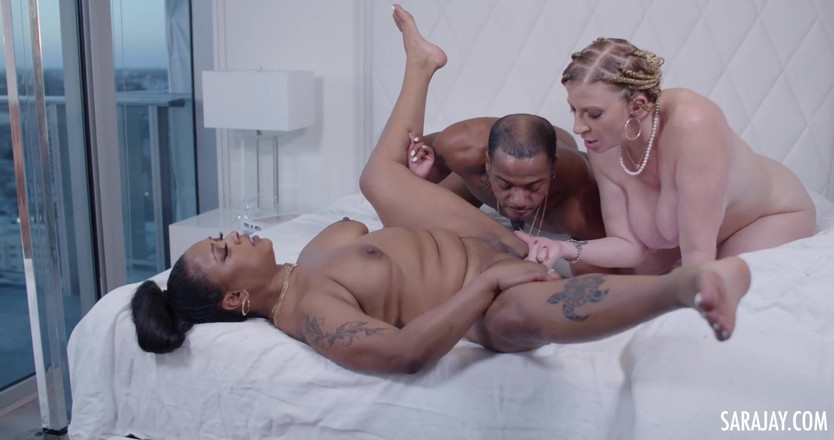 Sara Jay: Sara Jay interraciale hardcore grote zwarte lul neukend trio