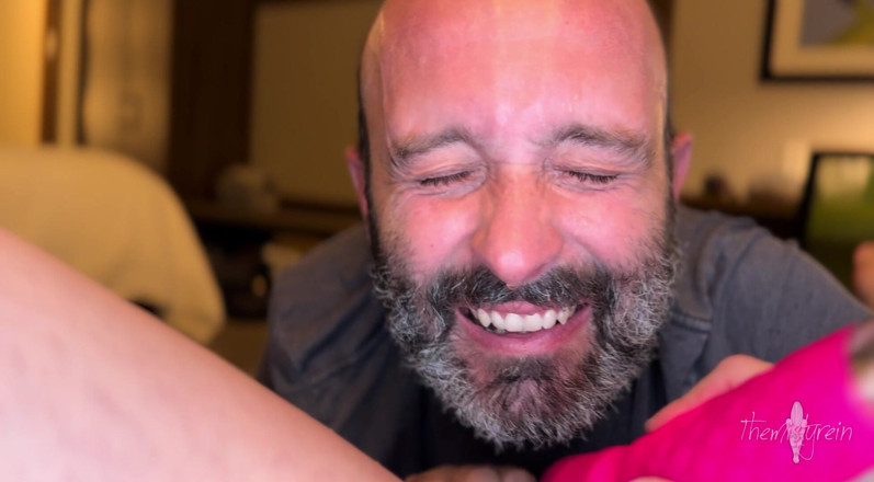 Themistyrein: Le toca; Cuidando de mis necesidades 2) Islandboy