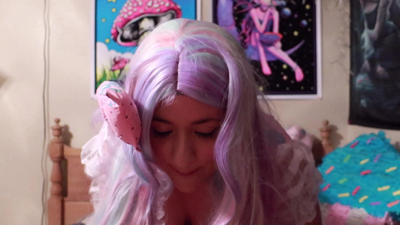 VickyVixen: Miss Cupcake ตัวน้อยดูดควยฉ่ําๆ