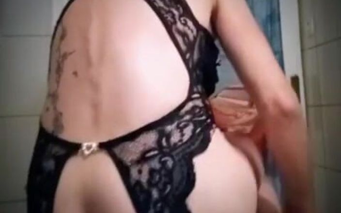 XhellllehX: Corpo di una MILF