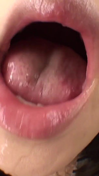 Soggettivo! Goditi l'esperienza del ragazzo con Niina Fujii! La sua lingua, la saliva, e dentro la sua bocca