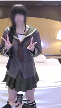 Kontorsbagare i en Kitakami Cosplay avslöjade sin lekfulla sida i en förvånansvärt frestande soloprestanda 2: a