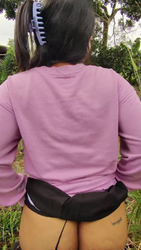 Chtěla jsem mu vykouřet ptáka a nechat ho šukat venku, opravdu se mi to líbí