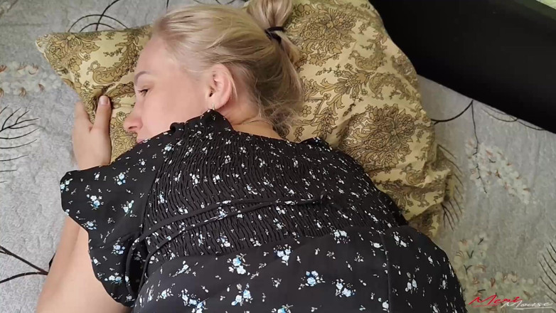 Meri-Mouse: Hjälpte styvsyster att sträcka ut sin anal före datum